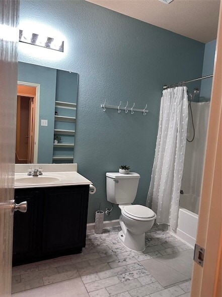 Building Photo - 3321 Truman St