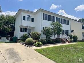 Building Photo - 108 Laurens Ln