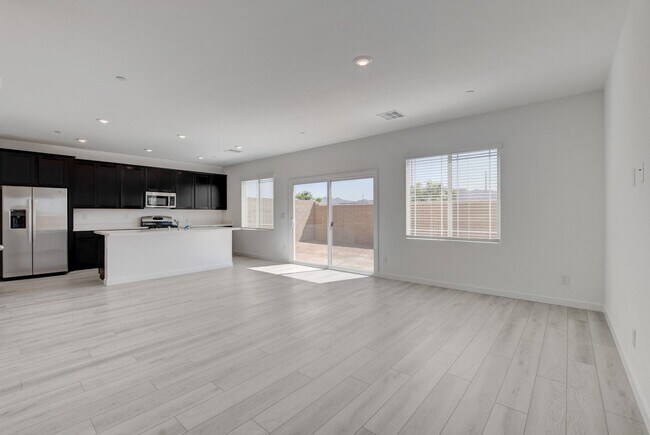 Building Photo - NEW NEXT GEN 4 Bedroom, 2 Story Home in CADENCE!