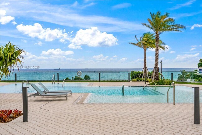 Building Photo - 151 N Seabreeze Blvd