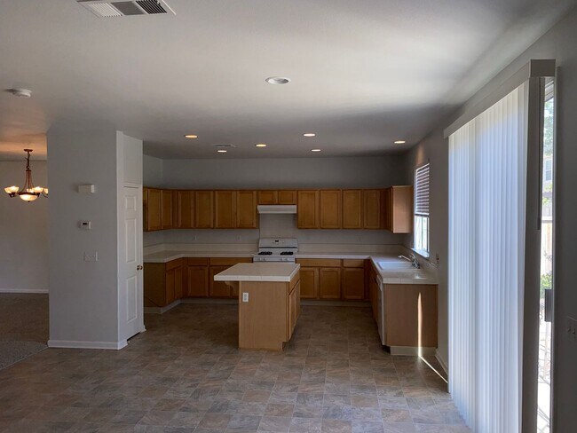 Building Photo - Ready To Move?