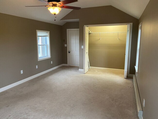 Building Photo - Coming soon! 4 Bedroom Farmhouse for Rent in Shippensburg