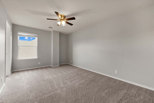 Building Photo - Beautiful 5-Bedroom Home for Rent in Valley Ranch!