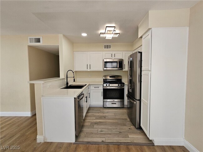 Building Photo - 5217 Caspian Springs Dr