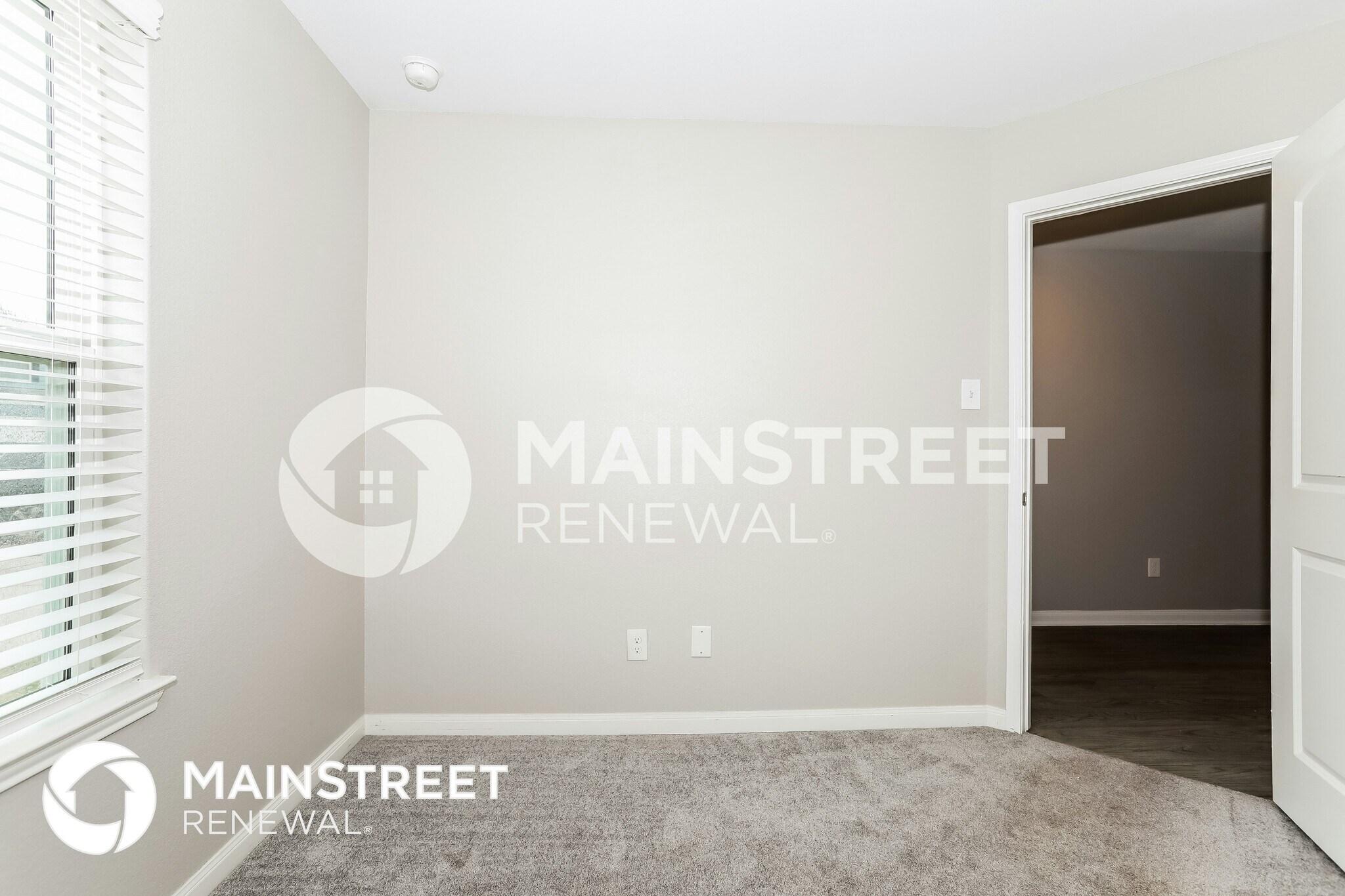 Building Photo - 25208 Dickens Dr