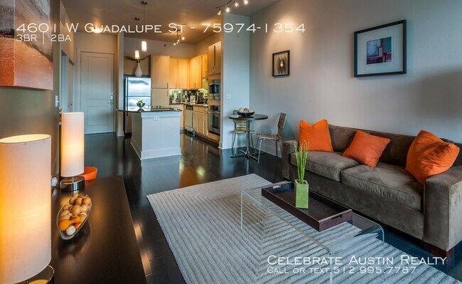 Building Photo - The Triangle