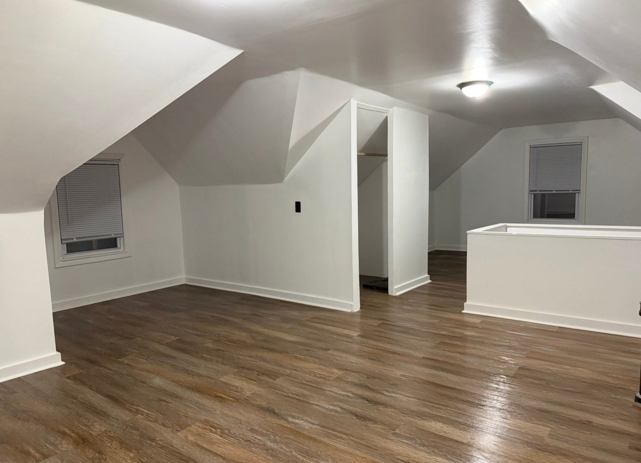 Building Photo - 3938 E 177th St