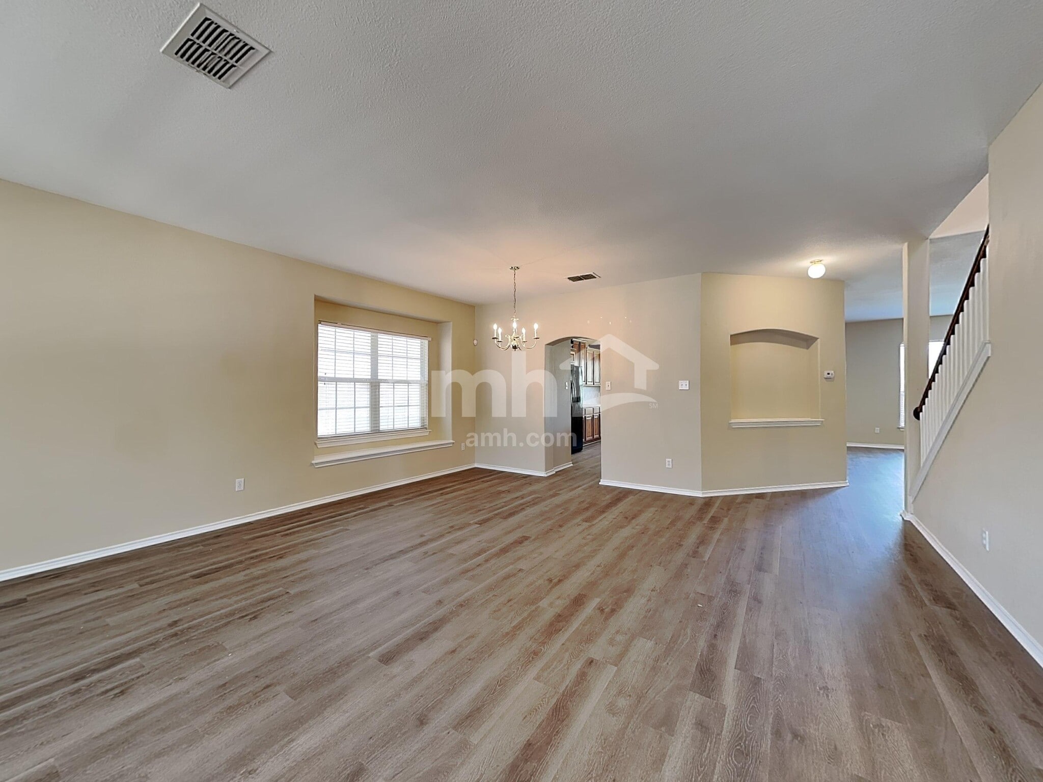 Building Photo - 23007 Airedale Ln