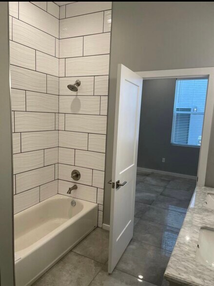 Building Photo - 840 Tijeras Ave NW