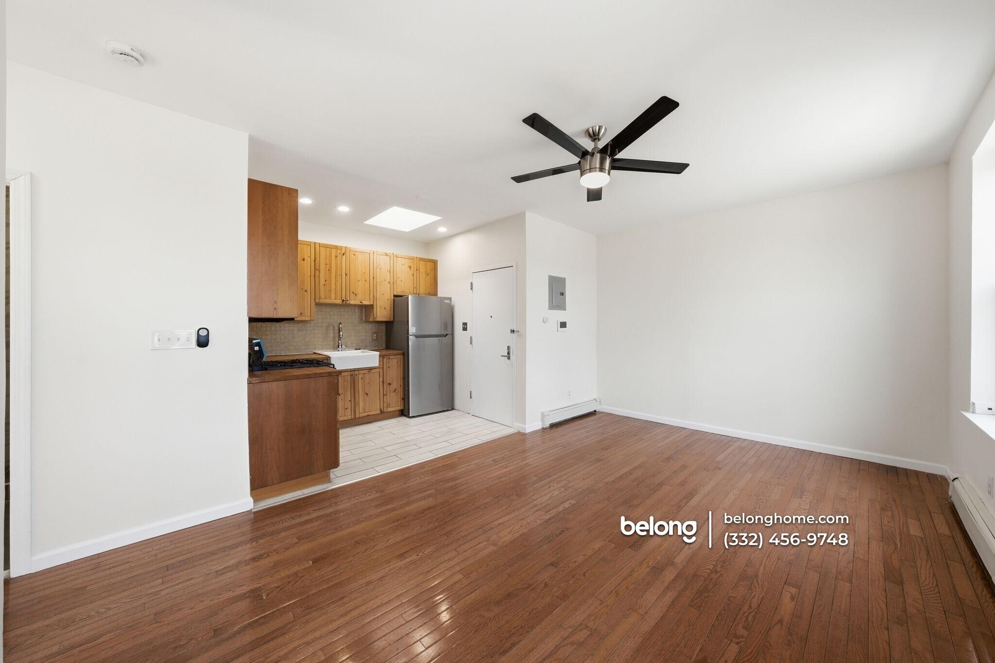 Building Photo - 202 E 93rd St