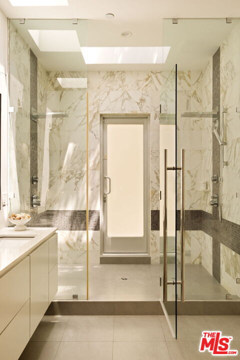 Building Photo - 1516 Forest Knoll Dr