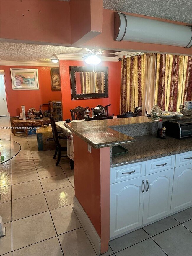 Building Photo - 430 NW 214th St