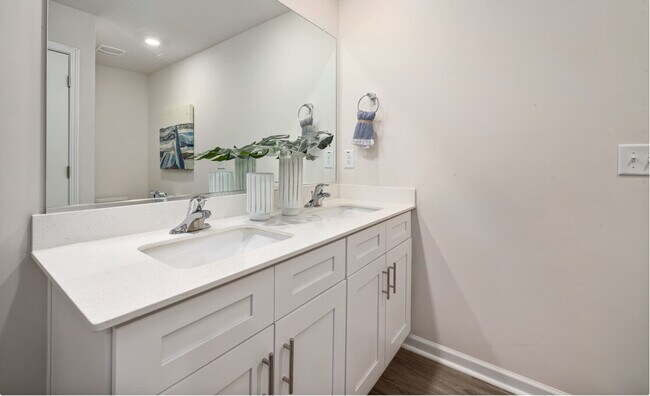 Building Photo - 3705 Lori Ln