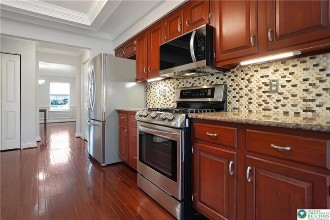 Building Photo - 202 McNair Cir