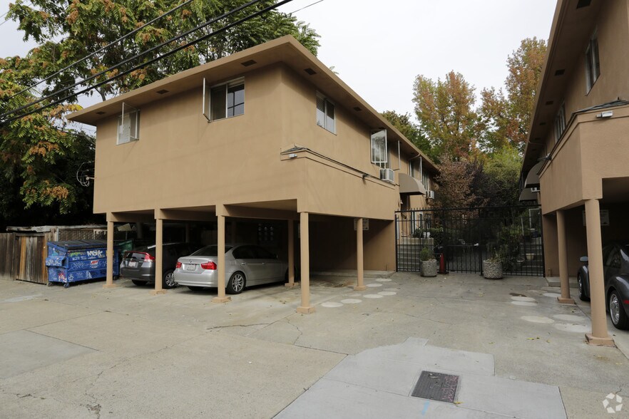 Building Photo - 1624 T St