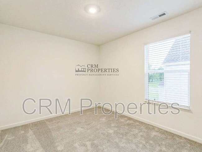Building Photo - 3449 Briarwick Dr