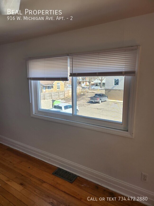 Building Photo - 916 W Michigan Ave