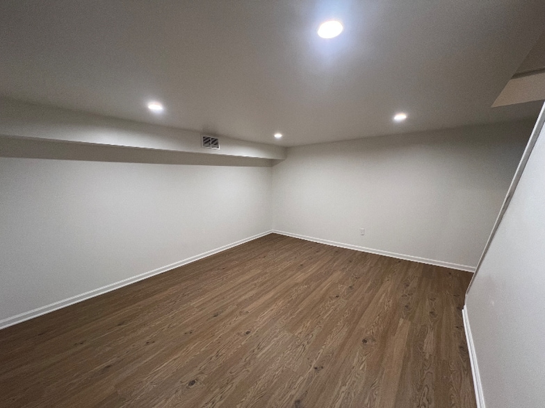Building Photo - 4797 Nugent Dr