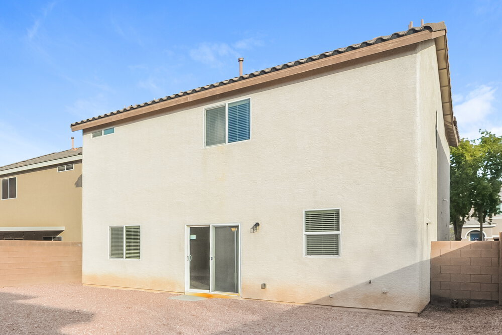 Building Photo - 10215 Cougar Crossing St