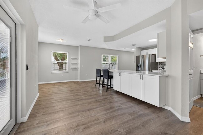 Building Photo - 4362 Tyler Cir N