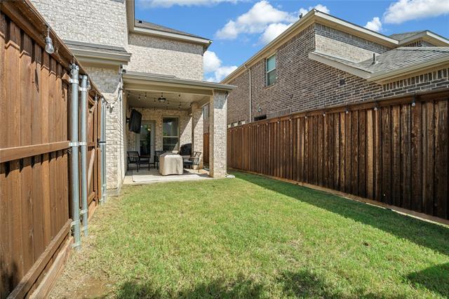 Building Photo - 2093 Almassera Dr