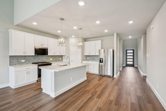 Building Photo - 714 London Town Ln