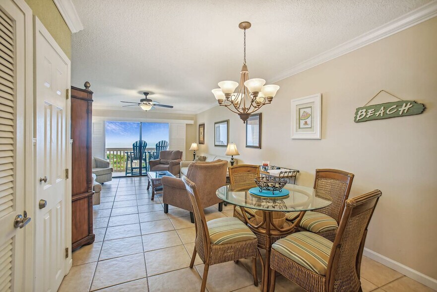 Building Photo - 6100 A1A S