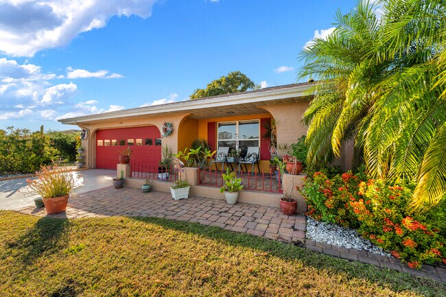 Building Photo - 1808 N Pebble Beach Blvd