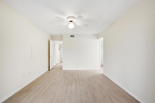 Building Photo - Woodhaven Condominium