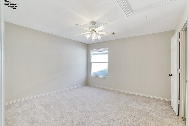 Building Photo - 87 N Concord Valley Cir