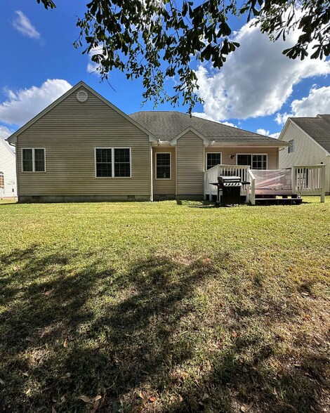 Building Photo - 1426 Beckford Ct