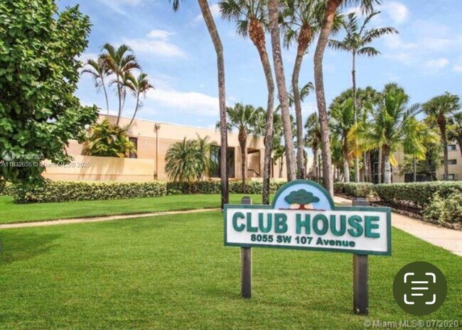 Building Photo - 8005 SW 107th Ave