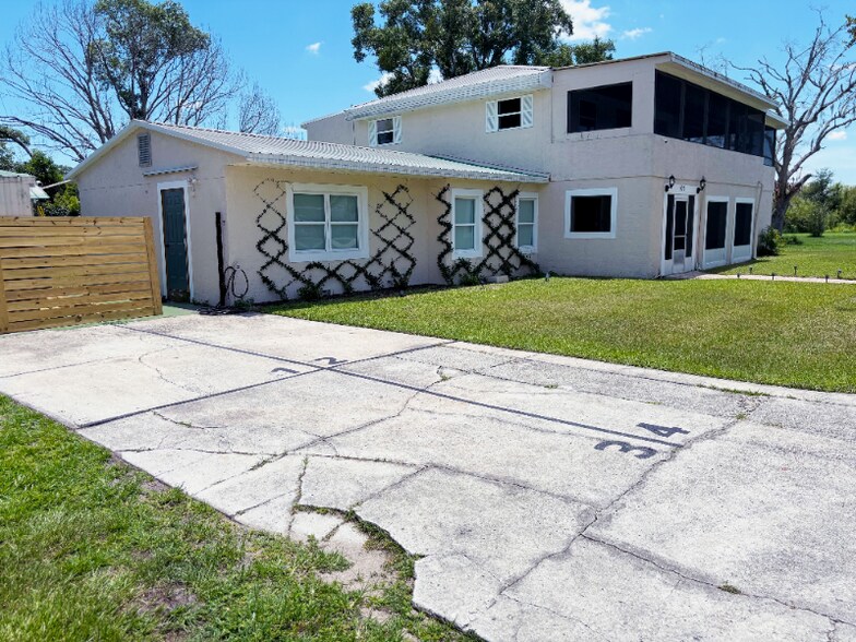 Building Photo - 405 North Blvd W