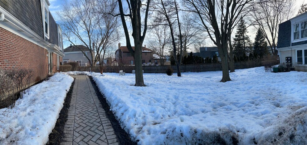 Building Photo - 837 Garfield Ave