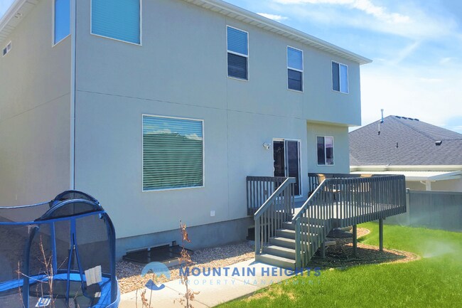 Building Photo - 3861 Spring Brook Ln