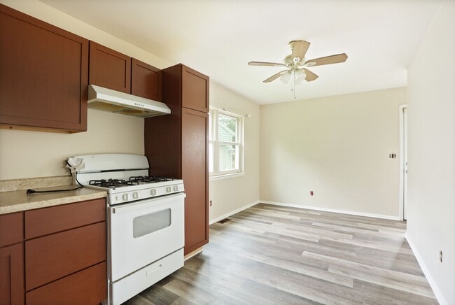 Building Photo - You won't want to miss this home