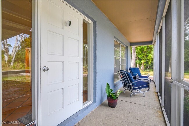 Building Photo - 48 Republic Dr