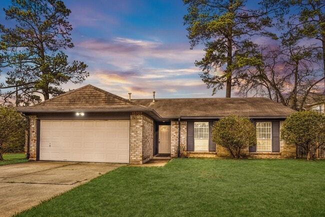 Primary Photo - 15707 Baytree Dr