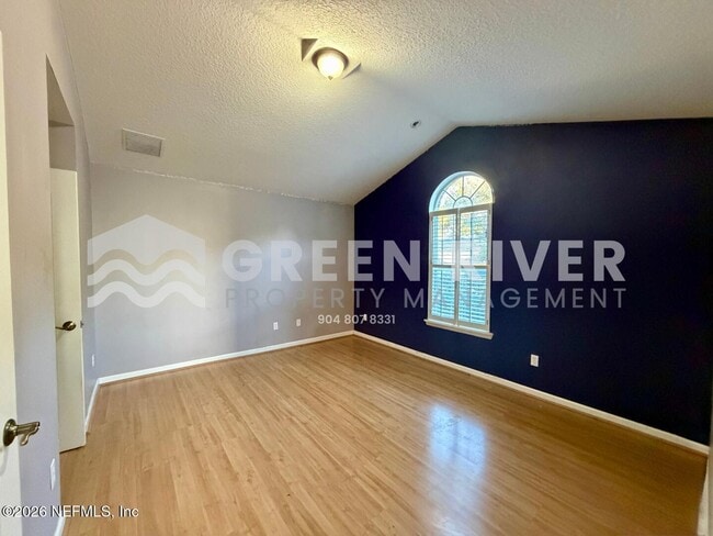 Building Photo - 1462 Scenic Oaks Dr