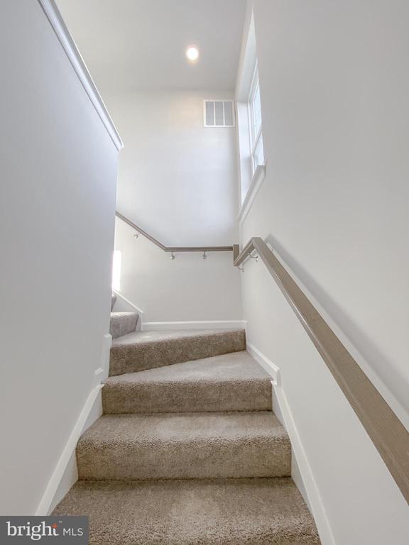 Building Photo - 141 Canning Rd