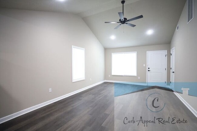 Building Photo - Brand new construction 2 bed 1 bath apartment - includes utlities, washer and dryer!!