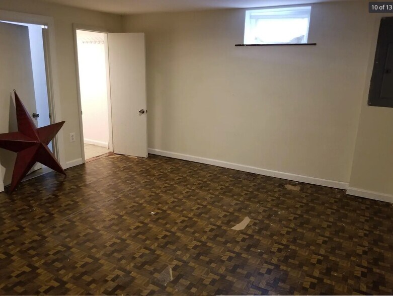 Building Photo - 505 E Windsor Ave