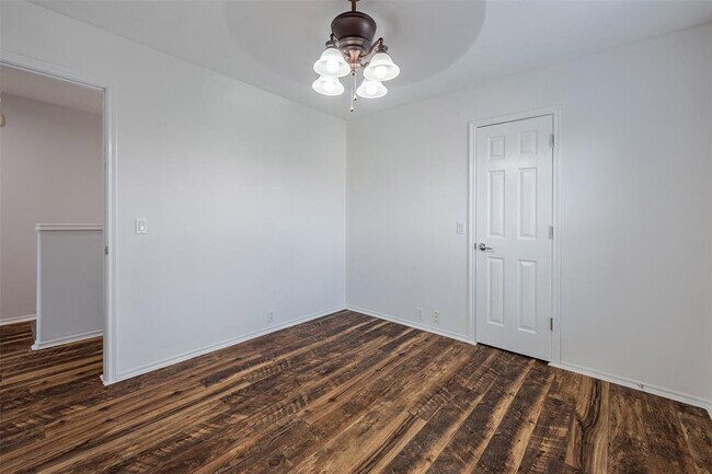Building Photo - 20018 Larkspur Landing