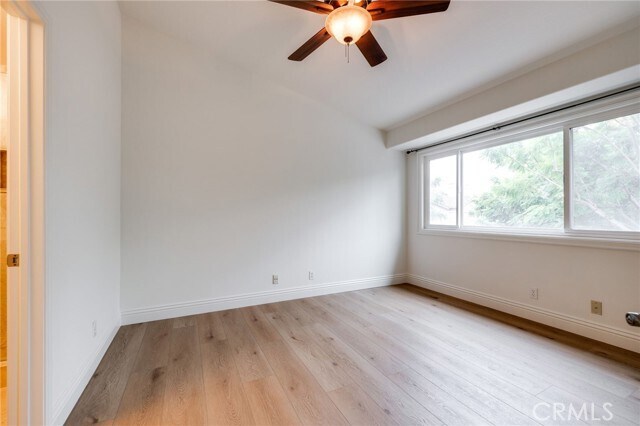 Building Photo - 581 N Pageant Dr