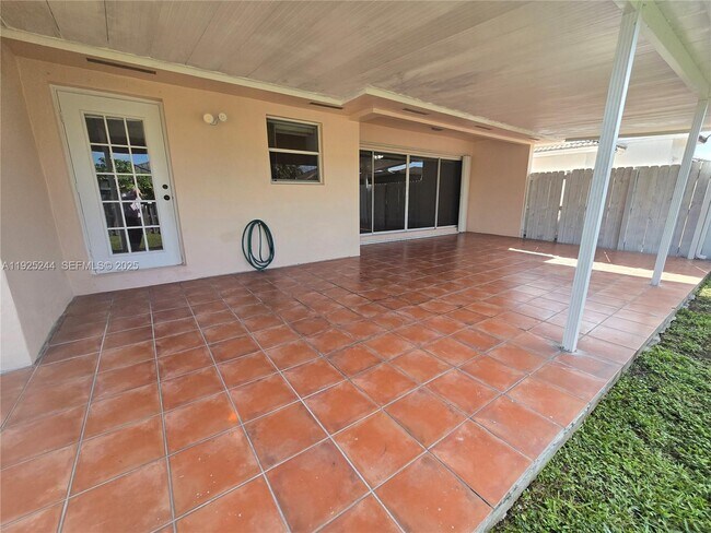 Building Photo - 894 NW 134th Pl