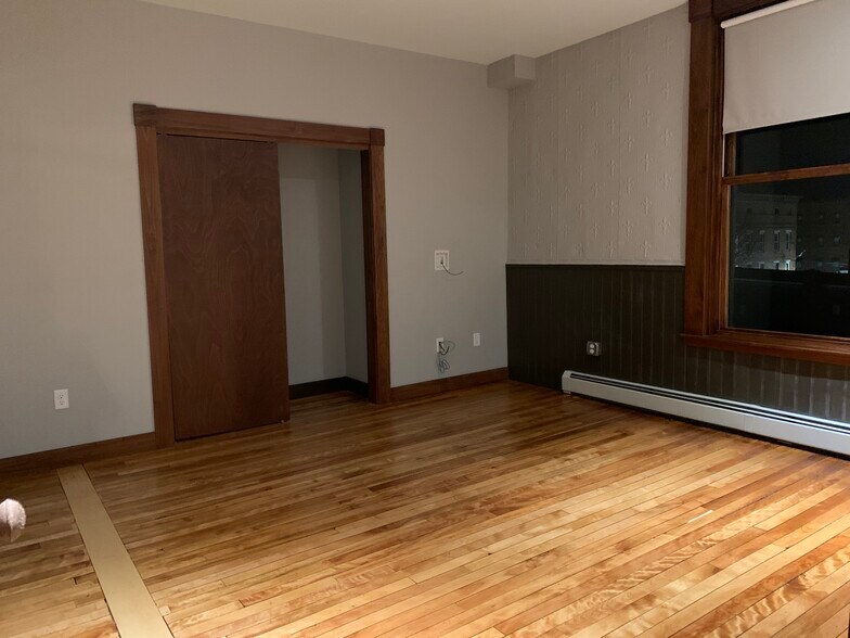 Building Photo - 223 Lisbon St