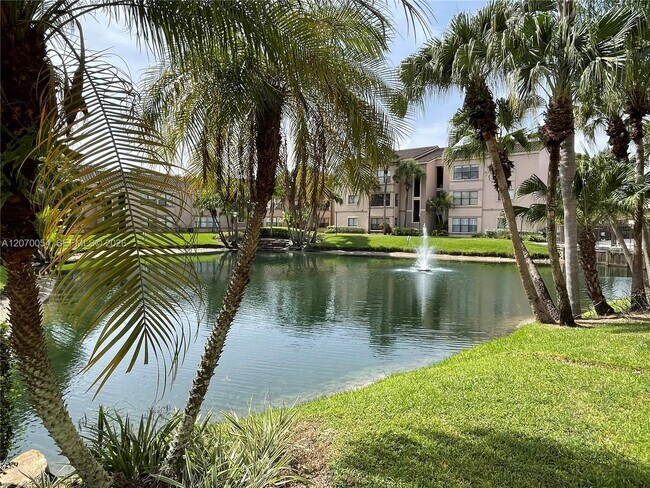 Building Photo - 2826 S University Dr