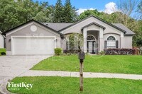 Building Photo - 825 High Pointe Cir