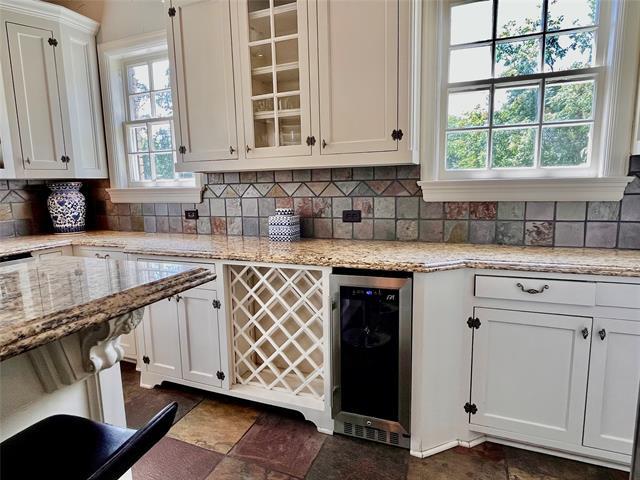 Building Photo - 1707 Rio Vista Dr