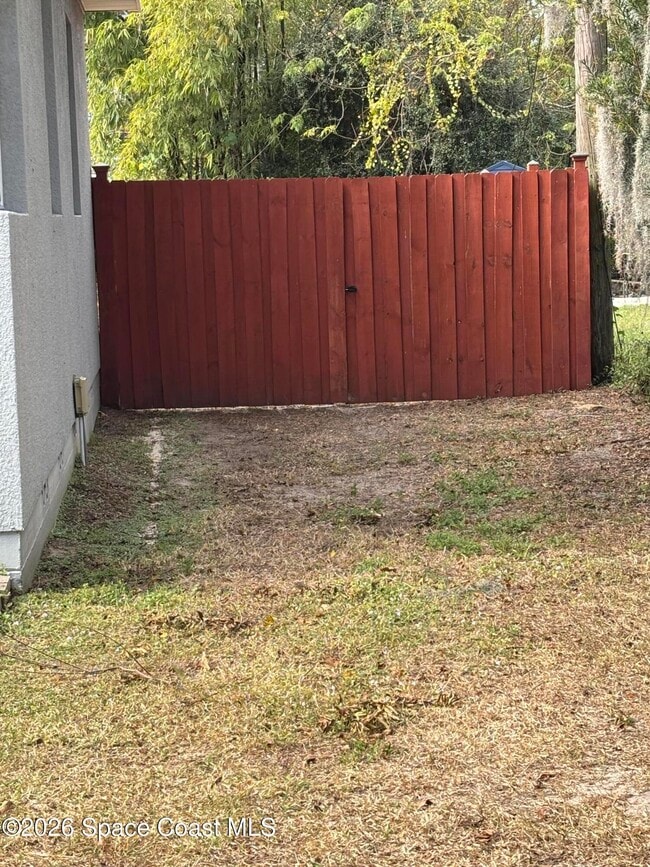 Building Photo - 904 Kensington Dr